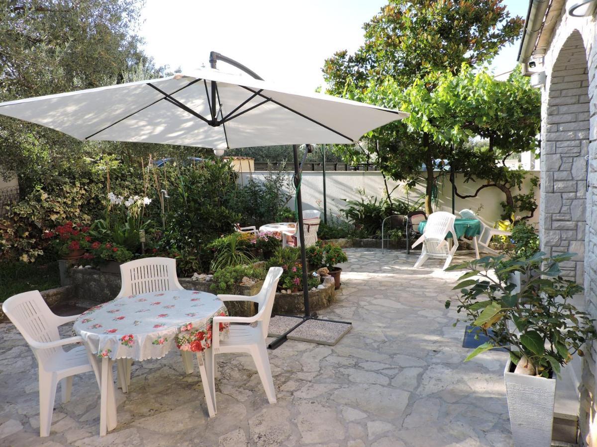 Berat Apartment Vodnjan Kültér fotó