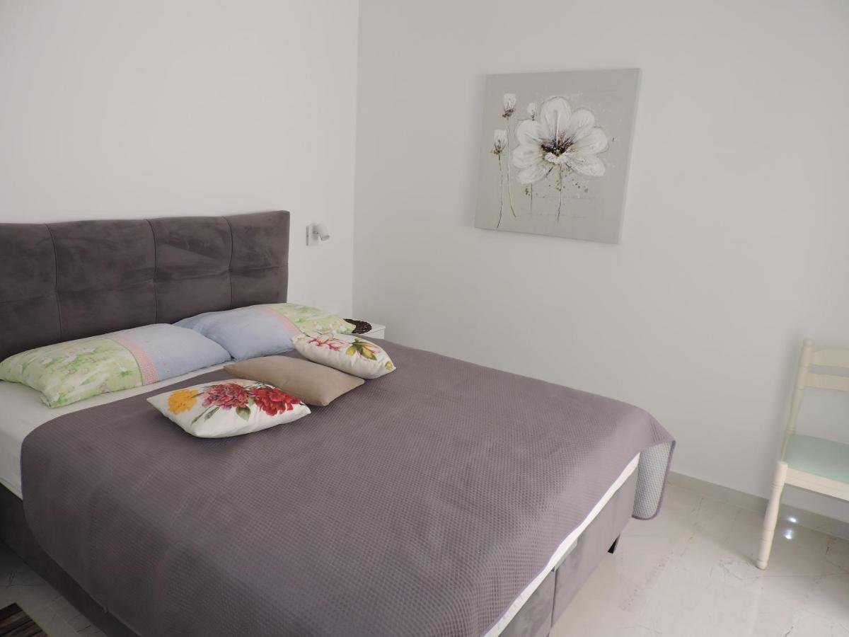 Berat Apartment Vodnjan Kültér fotó